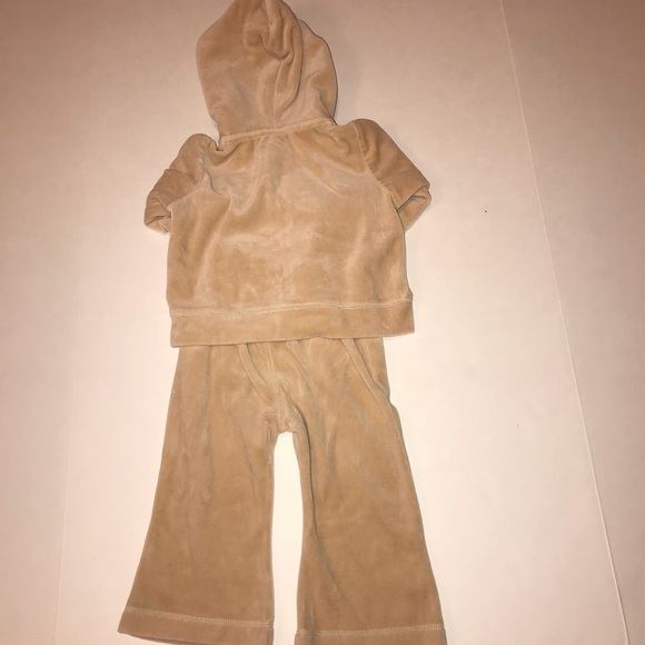 Oshkosh B’Gosh Hoodie Pant Set - Picture 2 of 2